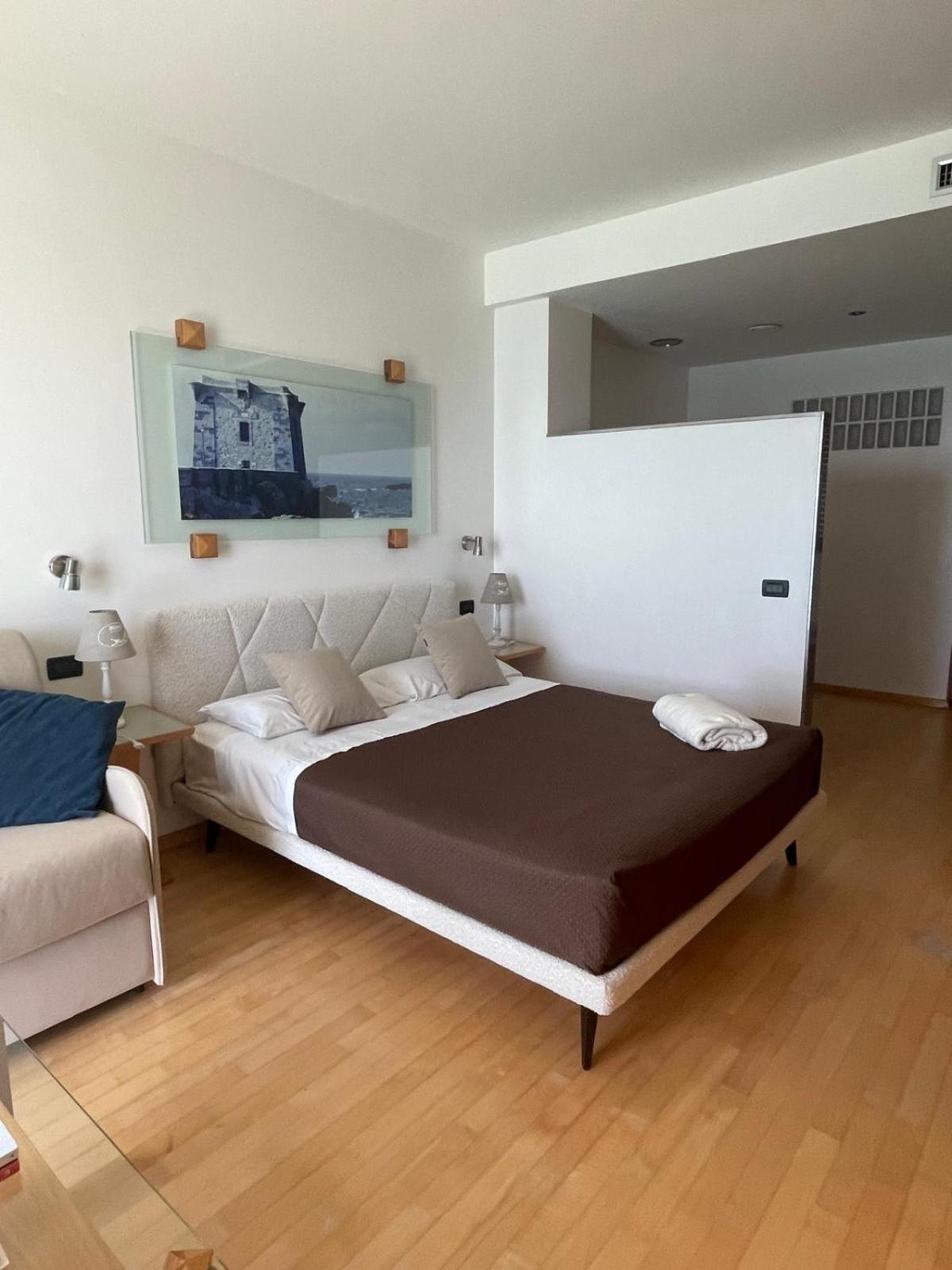 Garibaldi Apartment ตราปานี ภายนอก รูปภาพ